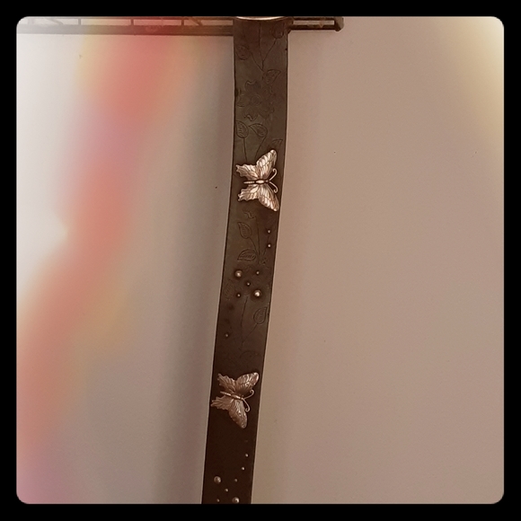 Belt - Picture 1 of 5